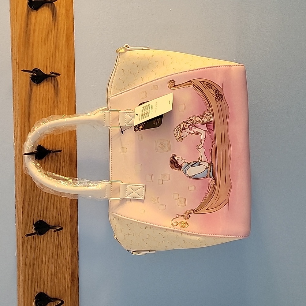 Tangled purse